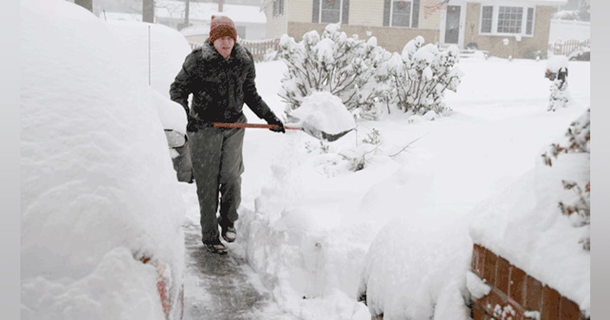 8 Tips to Navigate Slippery Winter Conditions Safely | EHS Today