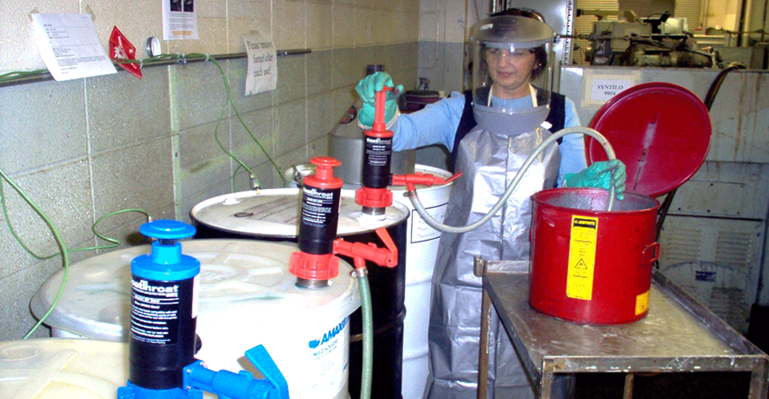 pump system keeps chemicals out of workplace