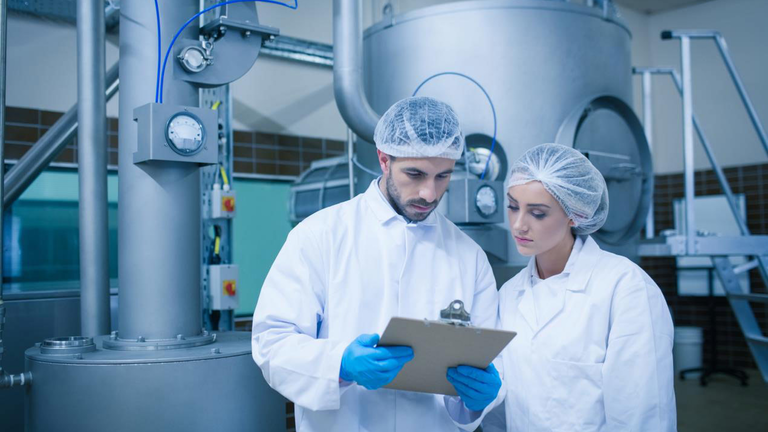 Eus214 Food Technicians In A Food Processing Plant 5e3dd7fbb31df 5e4c34d717920