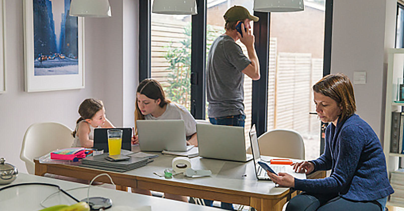 Families Working From Home 5e7cdb88c2e7b