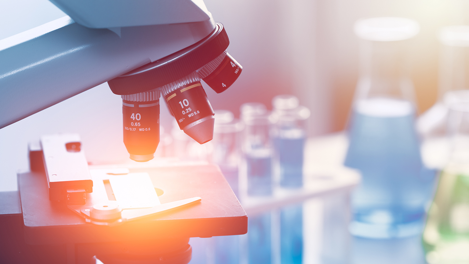 Microscope Medical Research Id 117615504 C Korn Vitthayanukarun Dreamstime 5e8367355a0a6 5e83864688e8f