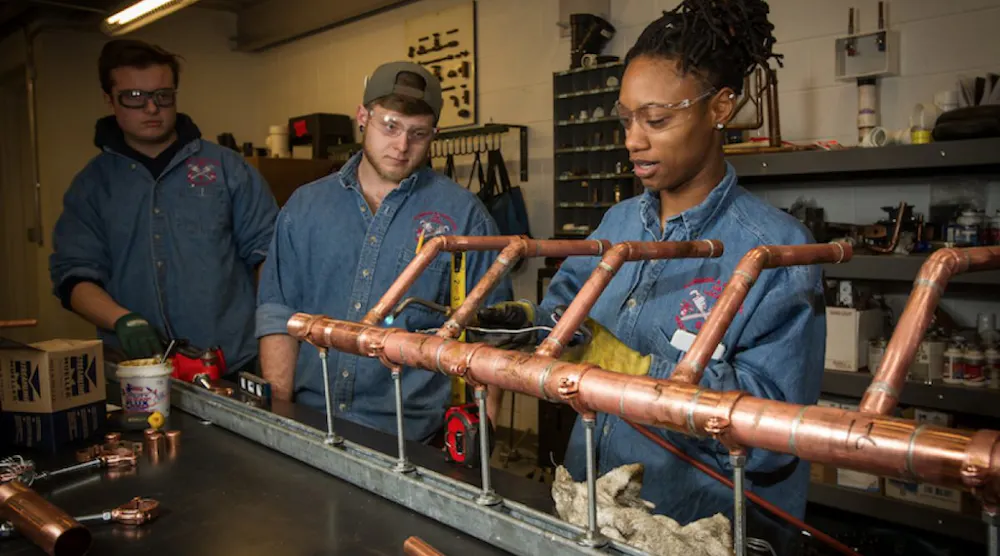 Apprenticeship Program in Construction Awarded $20 Million | EHS Today